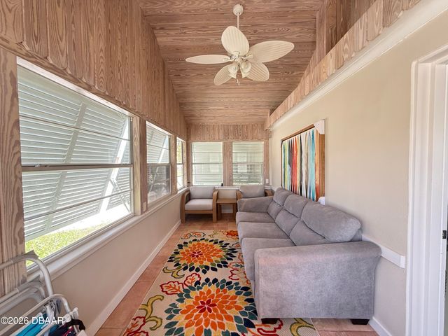 308 Due East Street, New Smyrna Beach, FL 32169