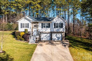 4984 Addison Lane, Hickory, NC 28601