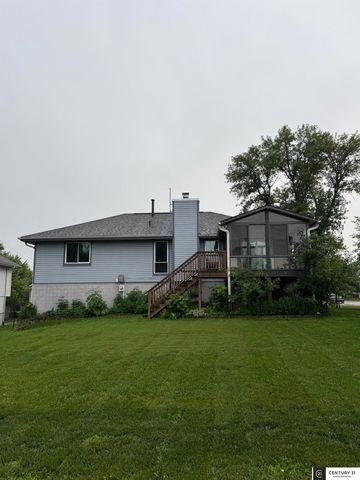 3432 Faye Drive, Bellevue, NE 68123