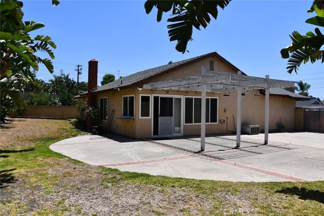 2169 Mori Lane, Orange, CA 92867