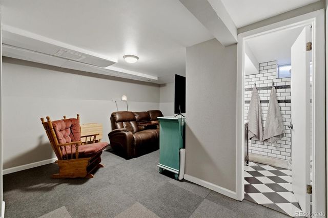 4800 S Fox Street, Englewood, CO 80110