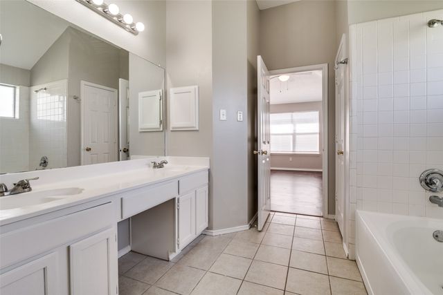 7302 Armstrong Lane, Rowlett, TX 75089