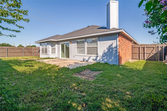 7302 Armstrong Lane, Rowlett, TX 75089