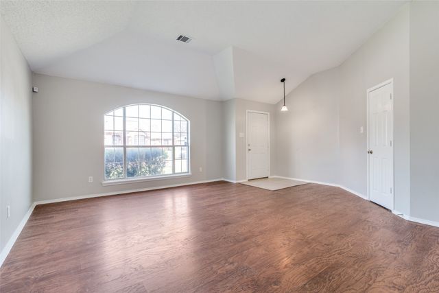 7302 Armstrong Lane, Rowlett, TX 75089