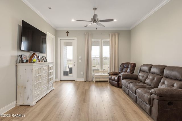 201 Adry Lane, Youngsville, LA 70592