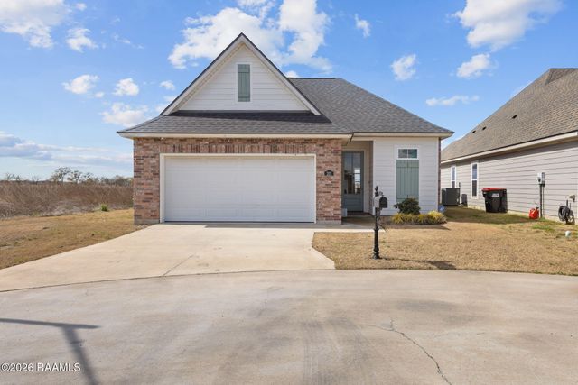 201 Adry Lane, Youngsville, LA 70592