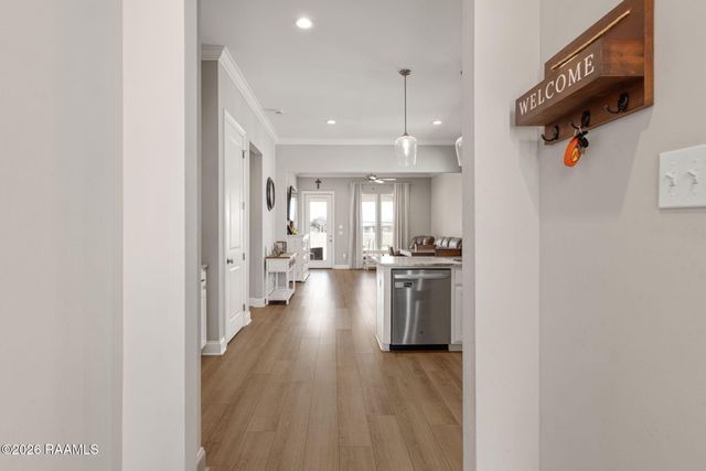 201 Adry Lane, Youngsville, LA 70592