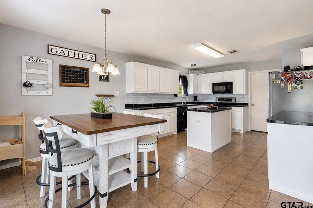 268 Cass Circle, Flint, TX 75762