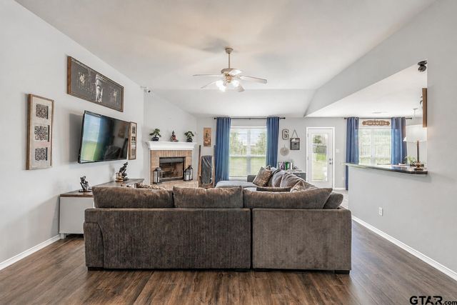 268 Cass Circle, Flint, TX 75762