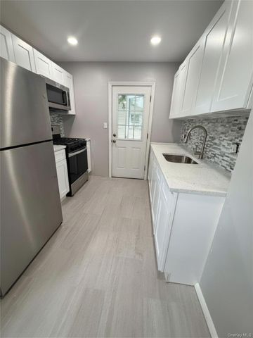 790 Wellwood Avenue, Lindenhurst, NY 11757