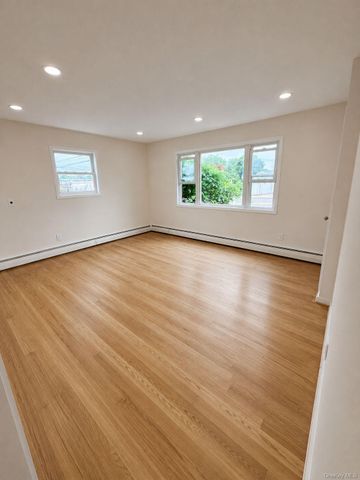 790 Wellwood Avenue, Lindenhurst, NY 11757