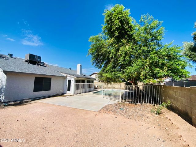 1524 W MISSION Drive, Chandler, AZ 85224