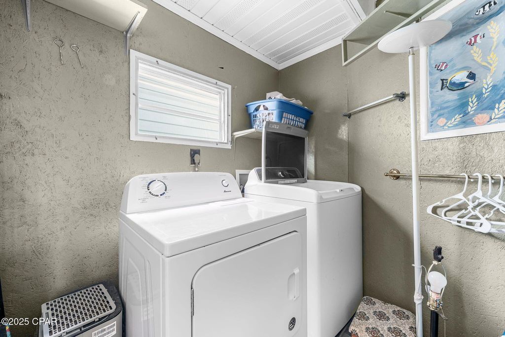 Image 21 of property listing at 689 Seashell Drive, Panama City Beach, FL 32408