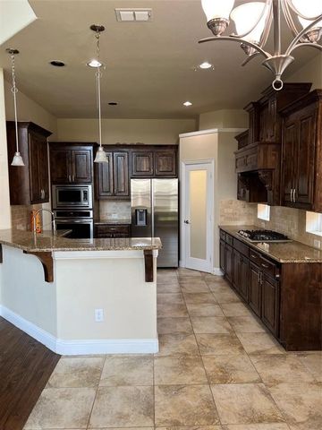 2473 Kingsgate Drive, Little Elm, TX 75068