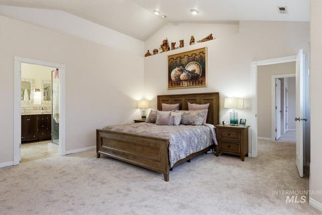 2480 E Roanoke Dr, Boise, ID 83712