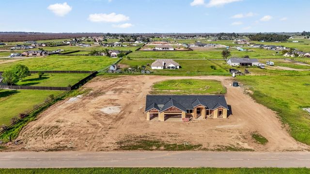 21250 Del Monte Road, Madera, CA 93638