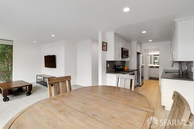 1000 Franklin Street 205, San Francisco, CA 94109