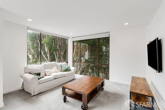 1000 Franklin Street 205, San Francisco, CA 94109