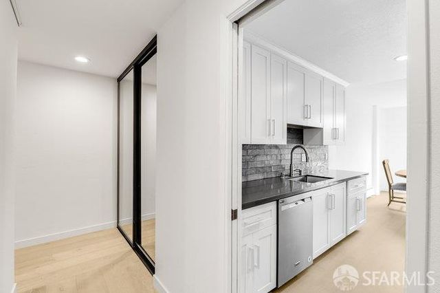 1000 Franklin Street 205, San Francisco, CA 94109