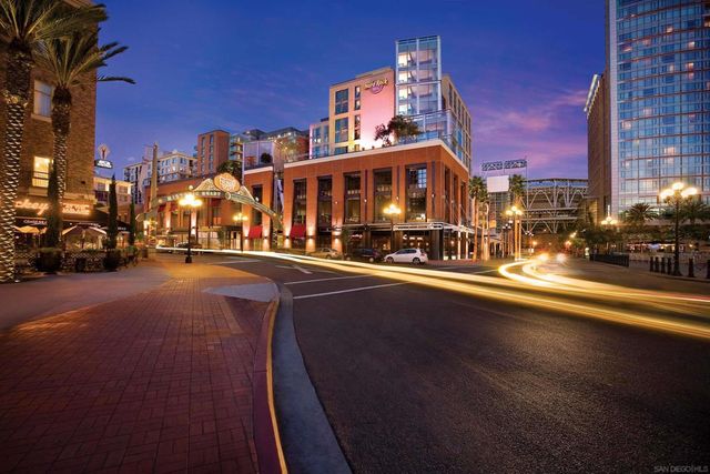 207 5TH Ave 507, San Diego, CA 92101