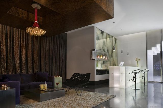 207 5TH Ave 507, San Diego, CA 92101