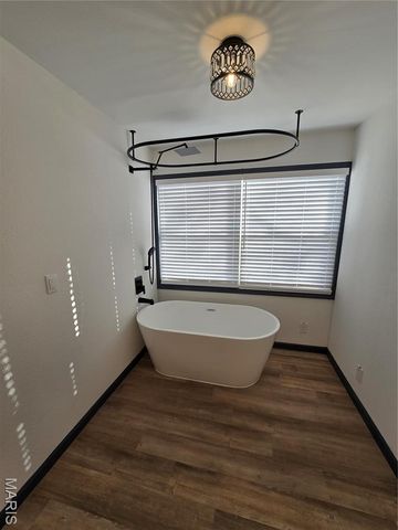 3038 Circle Drive, Granite City, IL 62040