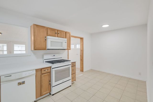 533 Redwood Road, Bolingbrook, IL 60440