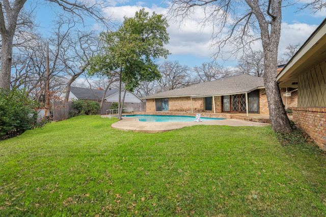 1650 Danciger Drive, Fort Worth, TX 76112