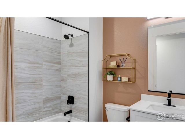 1402 Mullers Dr, Windsor, CO 80550