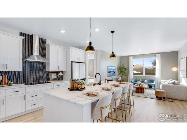 1402 Mullers Dr, Windsor, CO 80550