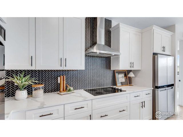 1402 Mullers Dr, Windsor, CO 80550