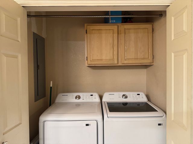 606 Iowa Street, Keene, TX 76059