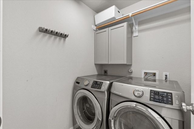 4818 Ladona Court, League City, TX 77573