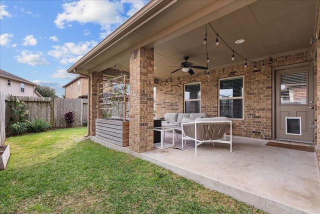 4818 Ladona Court, League City, TX 77573