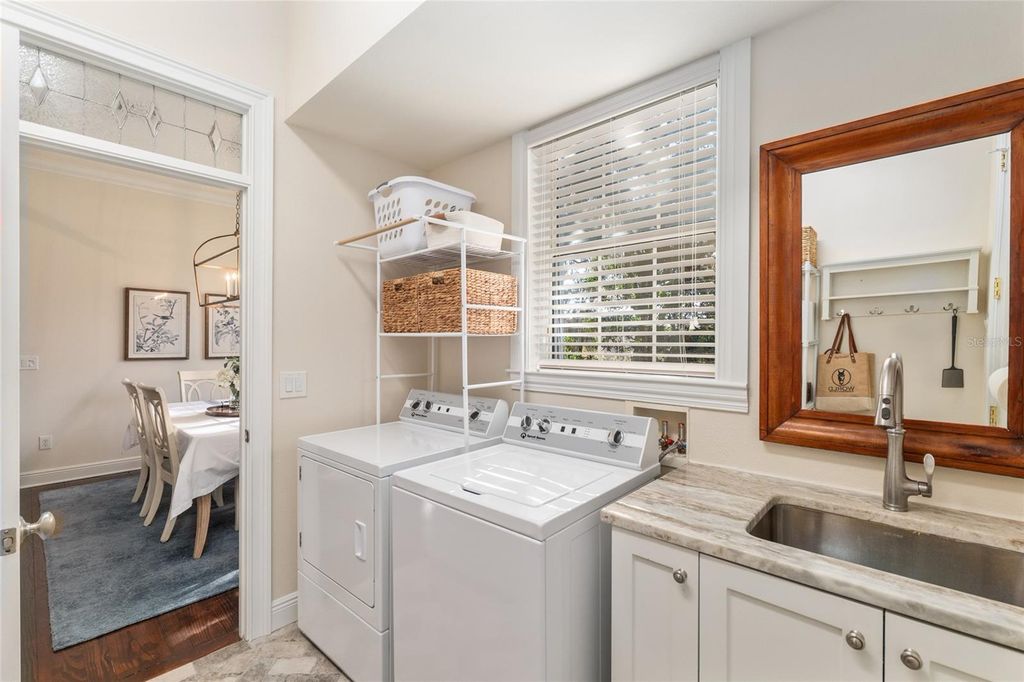 Image 21 of property listing at 33 LAKE WOOD CIRCLE, Ocala, FL 34482