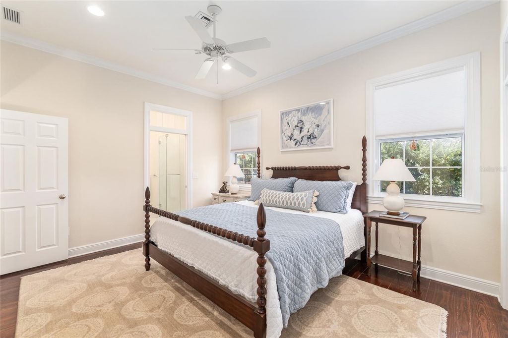 Image 29 of property listing at 33 LAKE WOOD CIRCLE, Ocala, FL 34482