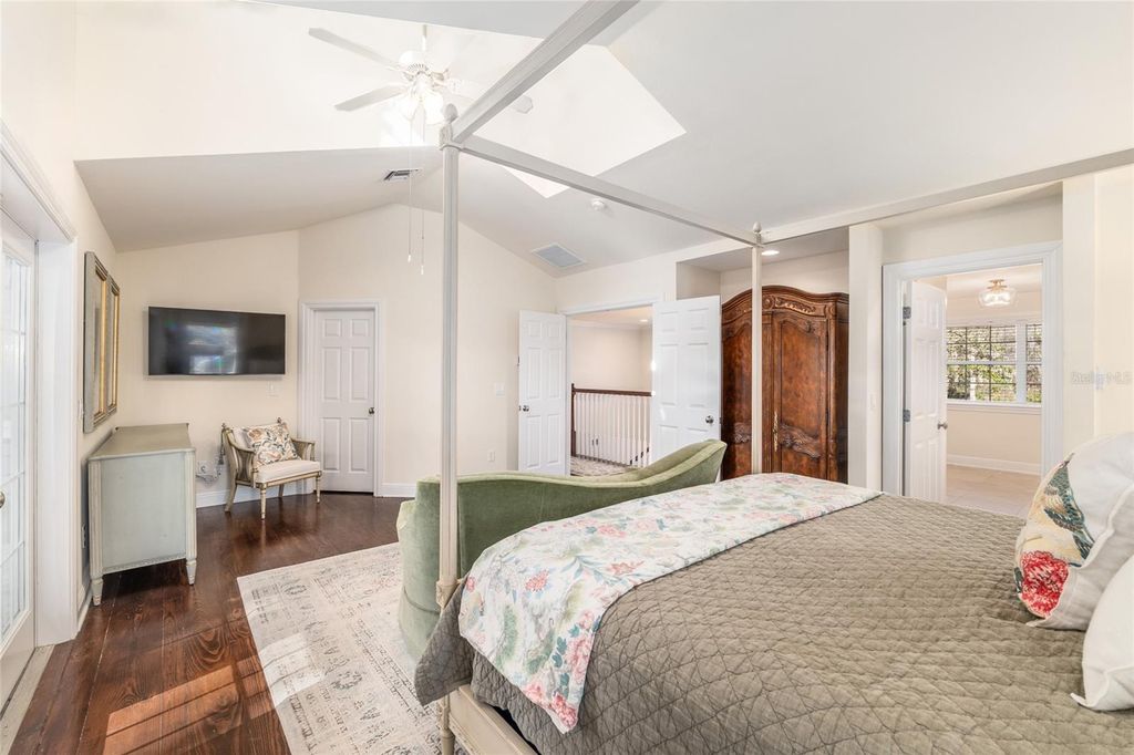 Image 37 of property listing at 33 LAKE WOOD CIRCLE, Ocala, FL 34482