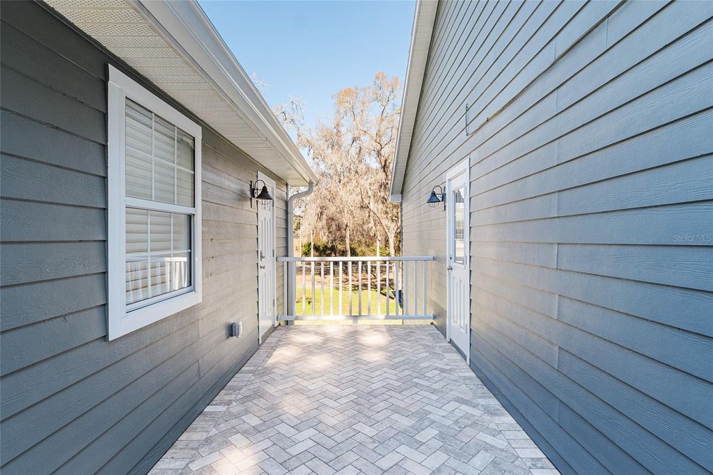 Image 51 of property listing at 33 LAKE WOOD CIRCLE, Ocala, FL 34482