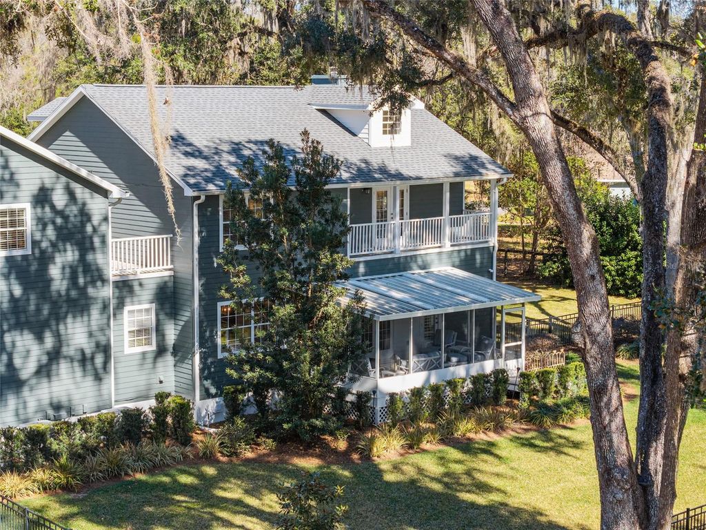 Image 55 of property listing at 33 LAKE WOOD CIRCLE, Ocala, FL 34482