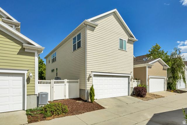 5023 W CURRANT DR, South Jordan, UT 84009