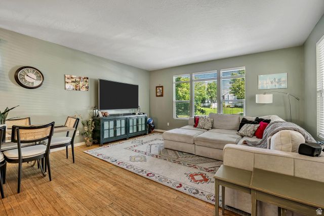 5023 W CURRANT DR, South Jordan, UT 84009