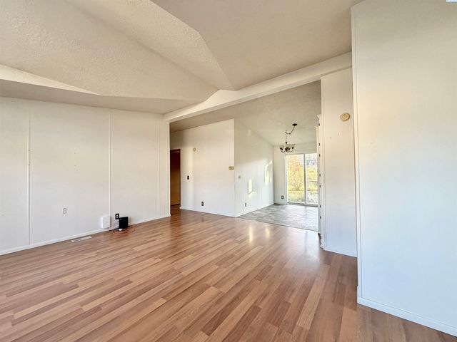 111 NW Glenhaven, Pullman, WA 99163