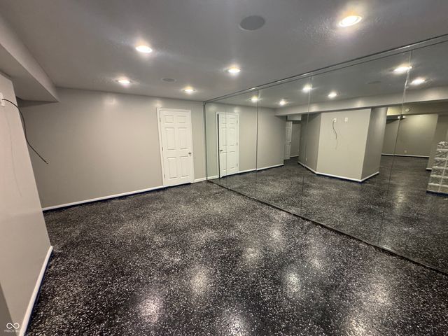 7435 Sycamore Run Drive, Indianapolis, IN 46237