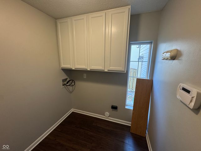 7435 Sycamore Run Drive, Indianapolis, IN 46237