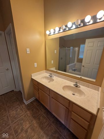 7435 Sycamore Run Drive, Indianapolis, IN 46237