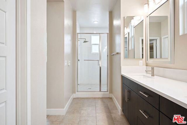 6746 W Gill Way, Los Angeles, CA 90068