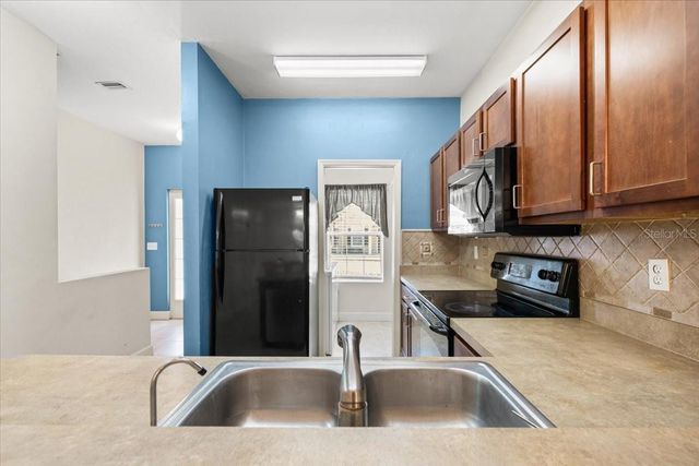 2945 SW 35TH PLACE 137, Gainesville, FL 32608