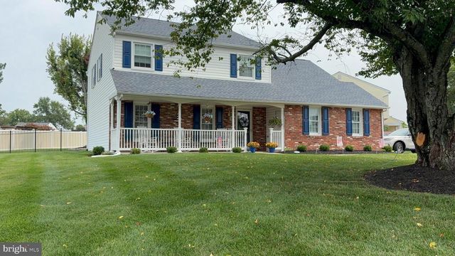 50 PENN CIR, Holland, PA 18966