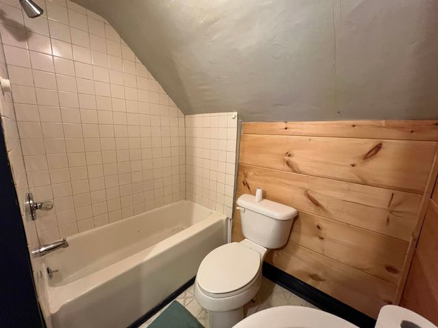 11 North Ridge Road, Burke, VT 05871
