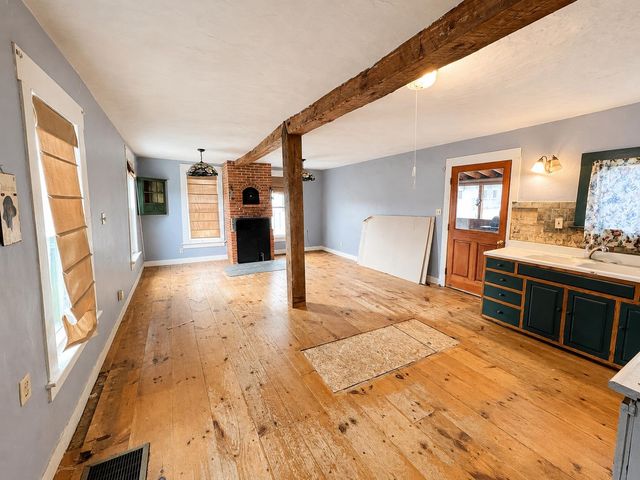 11 North Ridge Road, Burke, VT 05871